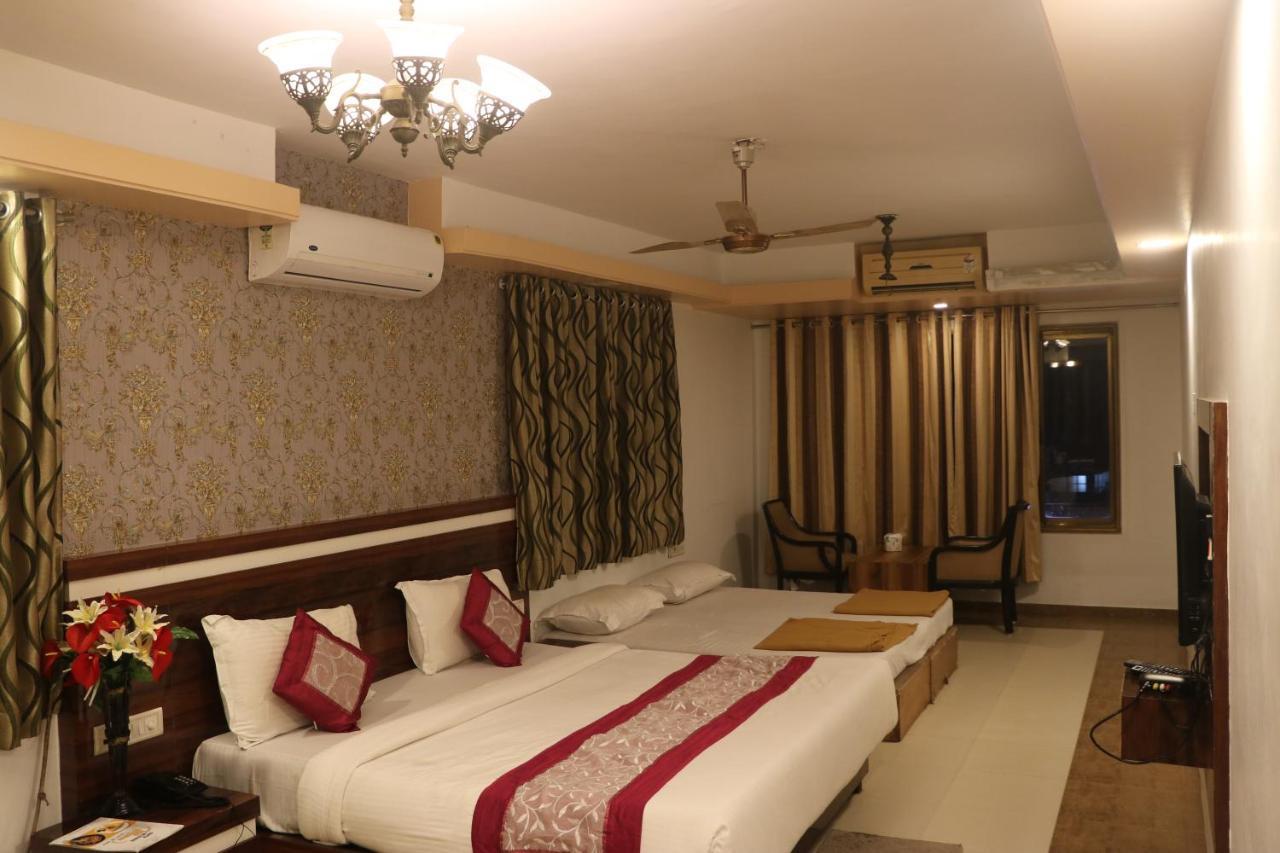 Mountview Resort 罗纳瓦拉 外观 照片